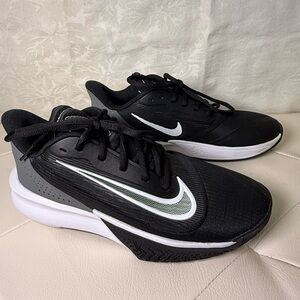 NIKE PRECISION 7 BASKETBALL SNEAKERS